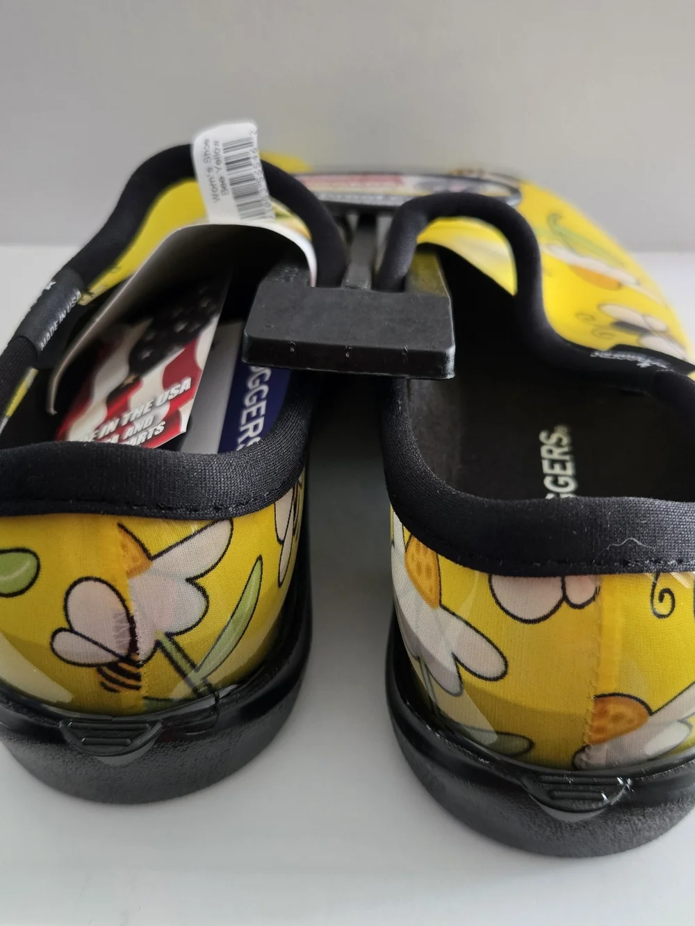 Sloggers Women's Rain & Garden Shoes Slip-On Yellow  Bumble B Print Sz 9 NWT